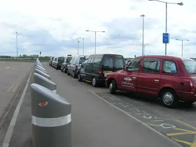 Luton airport parking, hotels and flights